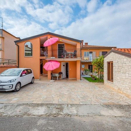 Ferucio House With Apartments Umag Exterior foto